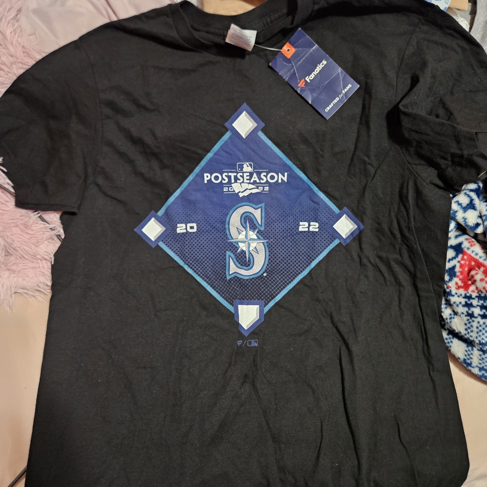 Black Postseason 2022 Mariners T-Shirt